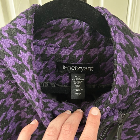 Purple Houndstooth Cape - Picture 2 of 4